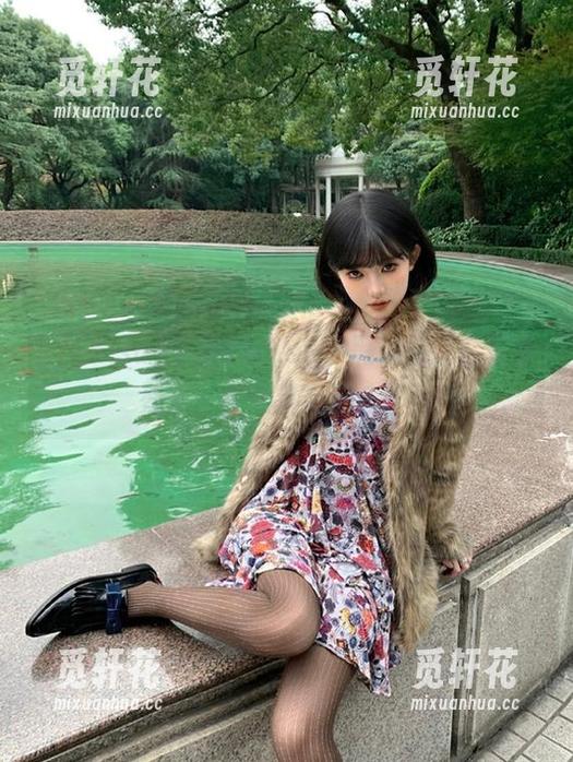 下载166.su，黑料多得你风卷残云，别让精彩溜走了！