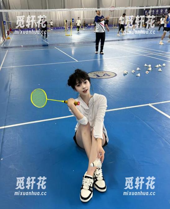 91hl 91hl:这个瓜圈,明显就是要给我的脑袋‘永久’烙个印!