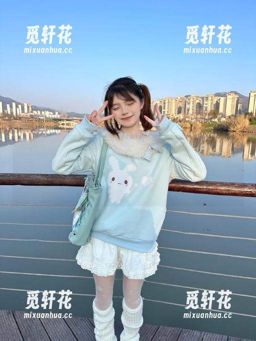 “www.tttzzz.com”发布新鲜八卦，围观群众们的反应一点也不淡定，简直是一场观众的狂欢！