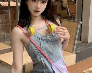 在“www.tttzzz.com”上，永不迷路的秘诀就是——不停吃瓜，剧情为了你的胃转动！
