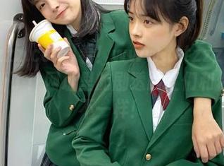 看！www.tttzzz.com又更新了！网址里的剧透网红们和你想的不一样！