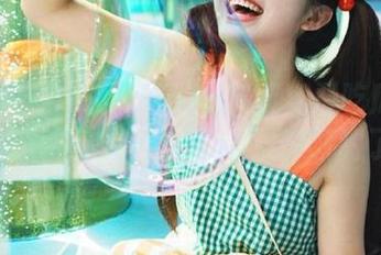 才能每天都沉迷免费吃瓜网页，真是个精致的瓜控，今日的嘴甜了吗？