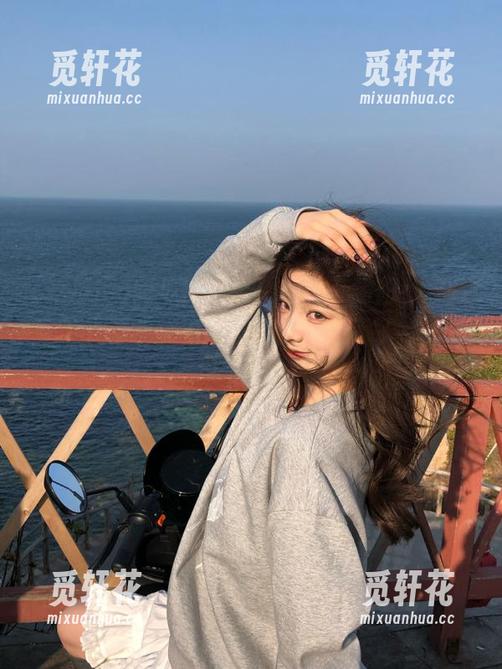 吃瓜网 吃瓜网强势更新:在朝阳,就连打工人都能找到糖心西瓜,还添了点暧昧哦。