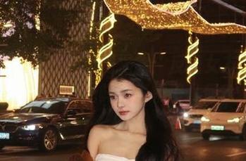 在线吃瓜网揭露：反差女友的真实生活与她光鲜外表相差几何？