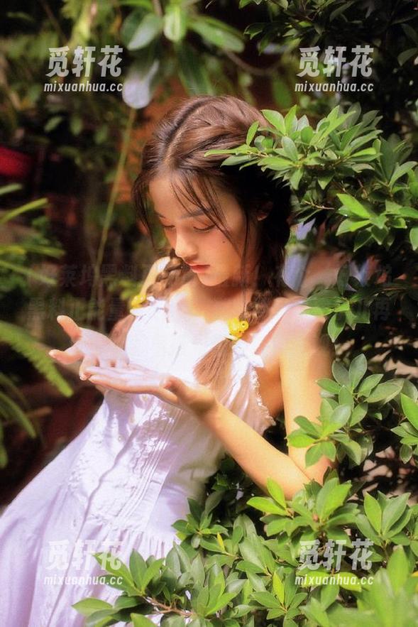 最新！有个‘好莱坞黑料正能量’app，那些明星私密事儿再也不怕藏着掖着啦！快来围观！
