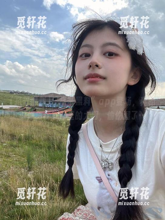 扒哥黑料 “扒哥黑料”app登场,真相就像美食节目里的大厨,偷偷溜了…