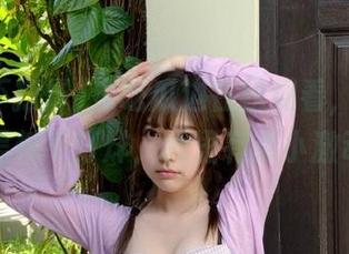 边吃瓜边在线观看，快来下载黑料不打烊，心里有点小激动呢