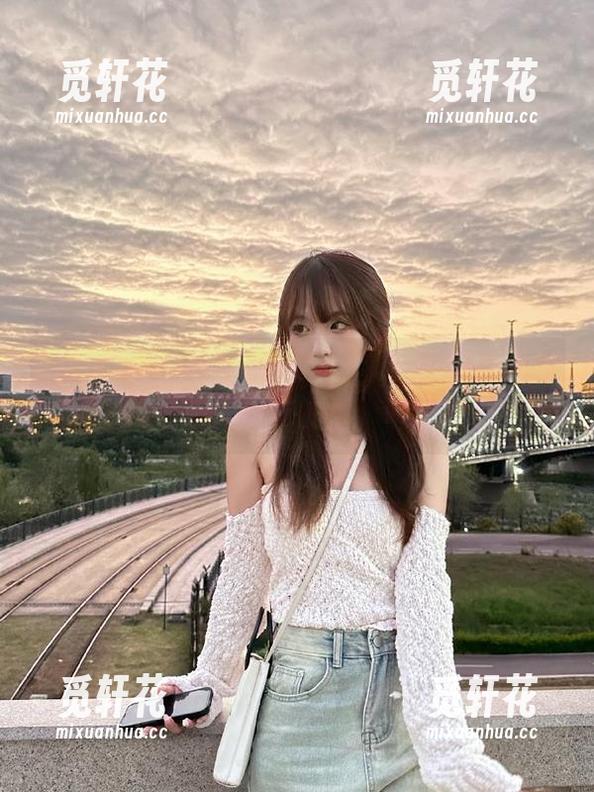 “www.黑料网”：花钱不如免费，偷偷听人家吃的瓜，味道更香！