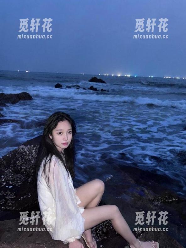 好奇“黑料网址官网”新鲜出炉的花边？我这就来给你揭秘！