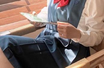 在“黑料老司机”网址里，真实与虚构的界限早已模糊，这算什么？